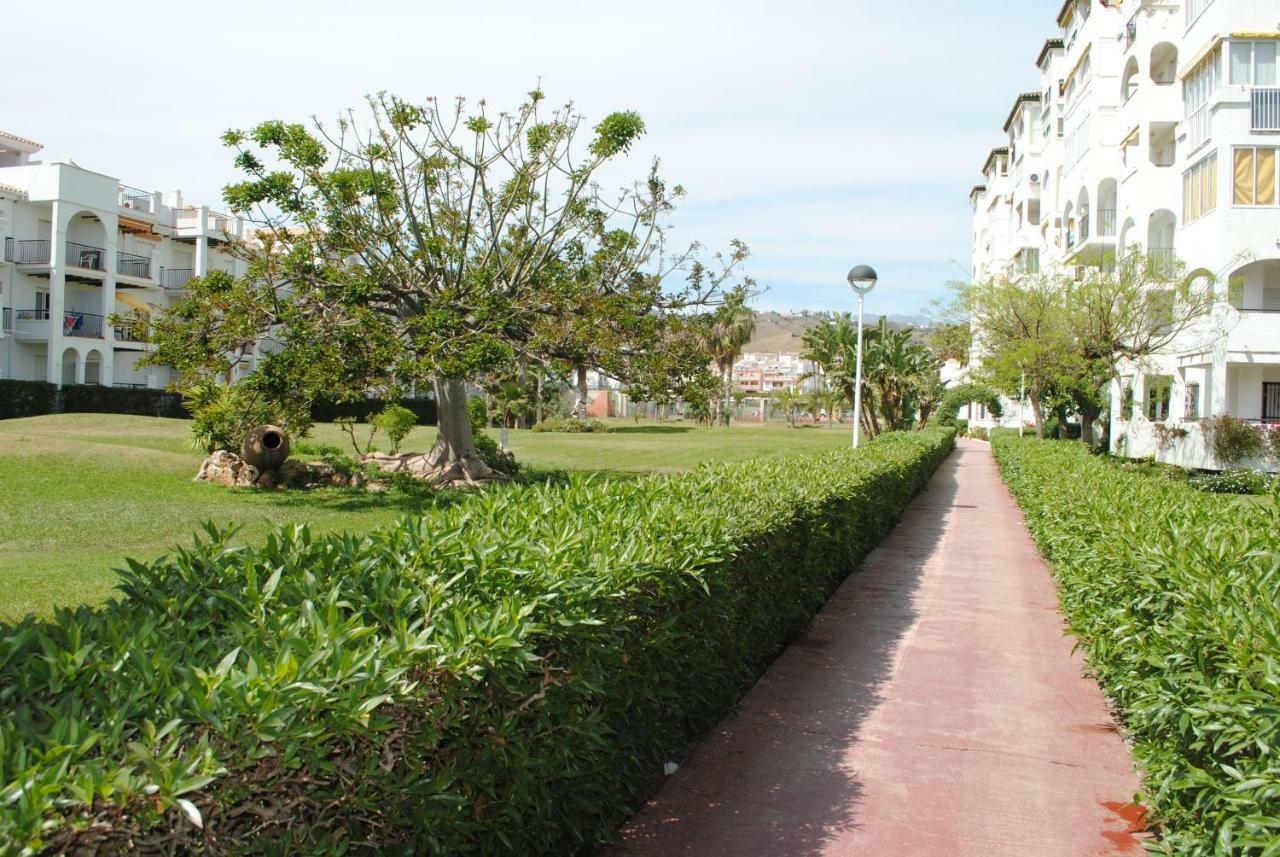 Apartamentos Laguna Beach ตอร์ร็อกซ์ ภายนอก รูปภาพ